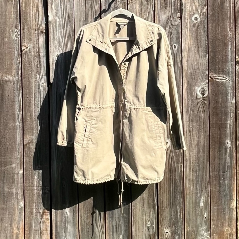 Tommy Bahama tan jacket size medium